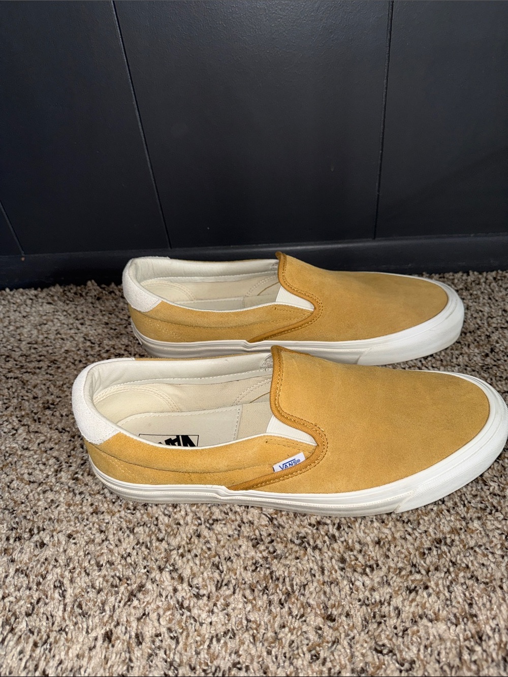 Vans Slip-On Suede Loafers in Mustard Yellow. Men’s Size 11.5